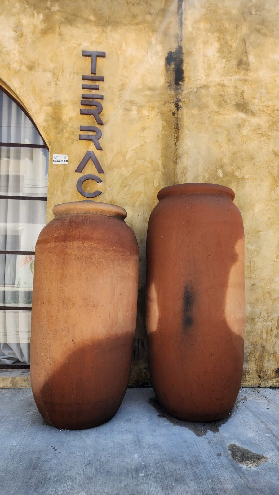 Jarrón J05